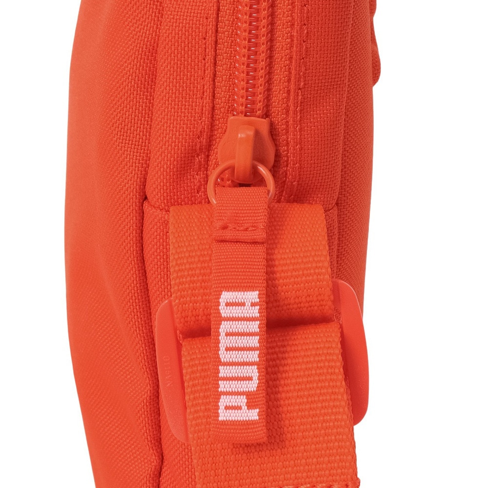 プーマ（PUMA）（メンズ、レディース）バズ ポータブルバッグ 0.8L 09095921 ショルダーバッグ オレンジ