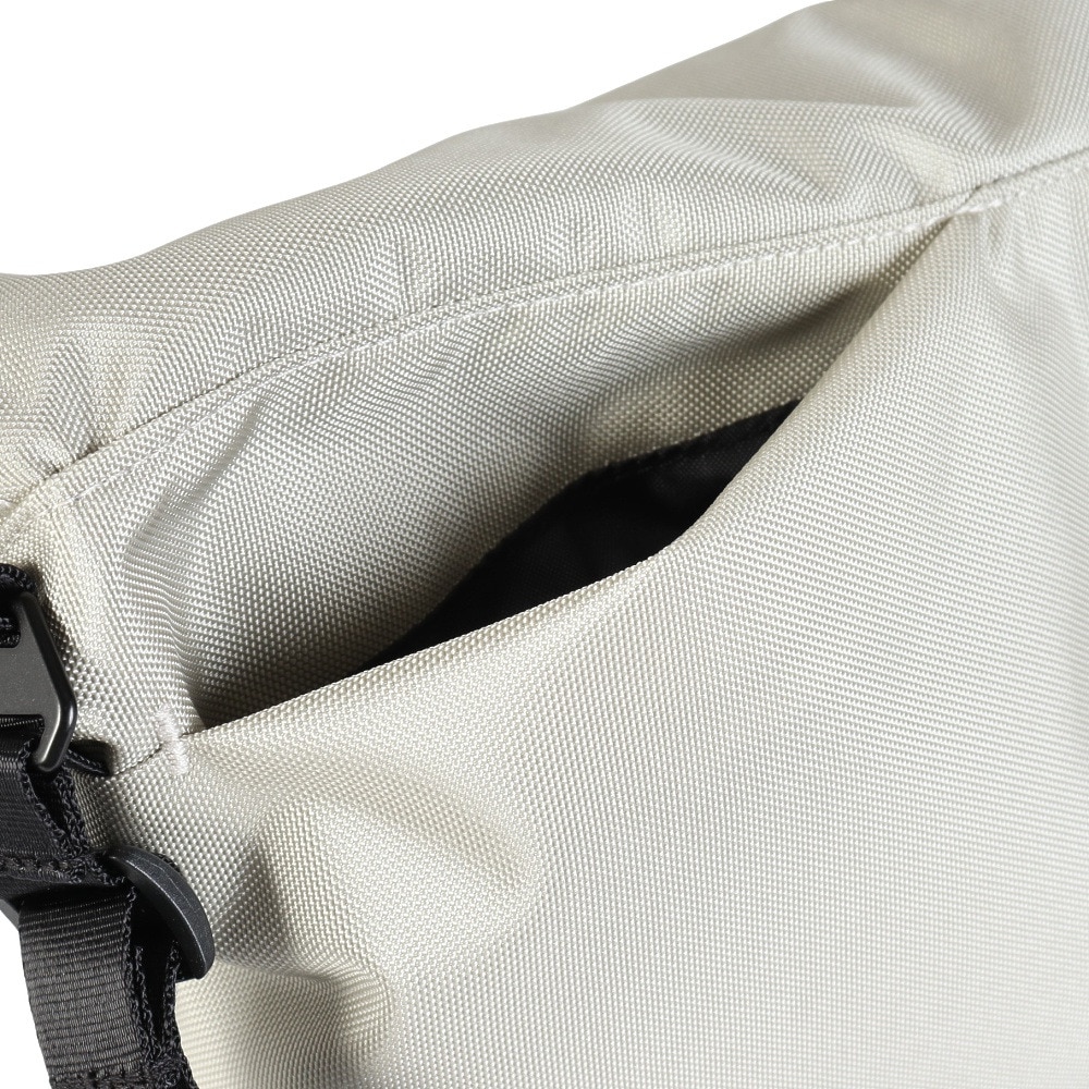 ザ・ノース・フェイス（THE NORTH FACE）（メンズ、レディース）バック ピレネーショルダー バッグ Lサイズ グレー 8L NM82508 SO  ショルダー A4 収納 軽量 