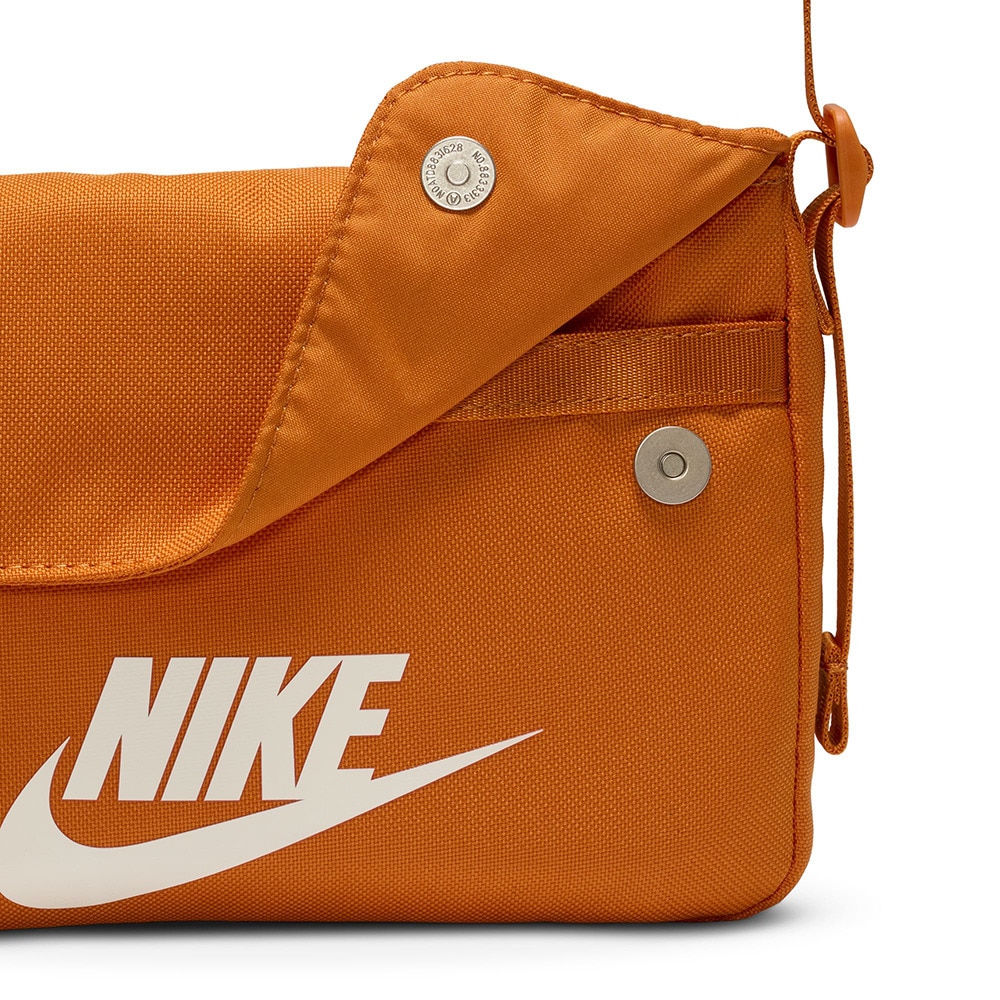 ナイキ（NIKE）（レディース）フューチュラ 365 クロスボディ バッグ CW9300-815