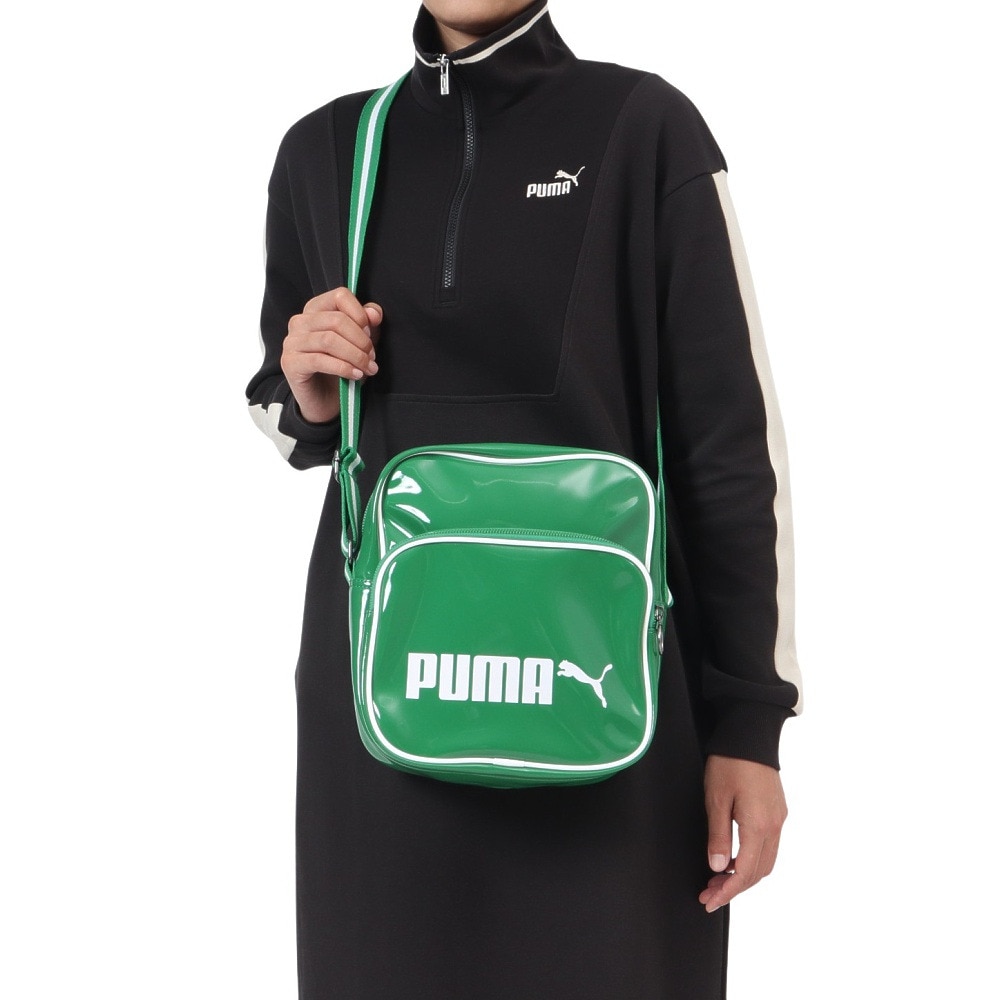 プーマ（PUMA）（メンズ、レディース、キッズ）ショルダーバッグ CLASSICS ポータブル エナメルショルダーバッグ 緑 12L 09106202 肩掛け ショルダー 通学