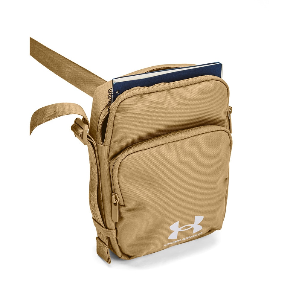 アンダーアーマー（UNDER ARMOUR）（メンズ、レディース）ルードン ライト クロスボディ 1381912 263 ショルダーバッグ 4L 小型 撥水 キャメル
