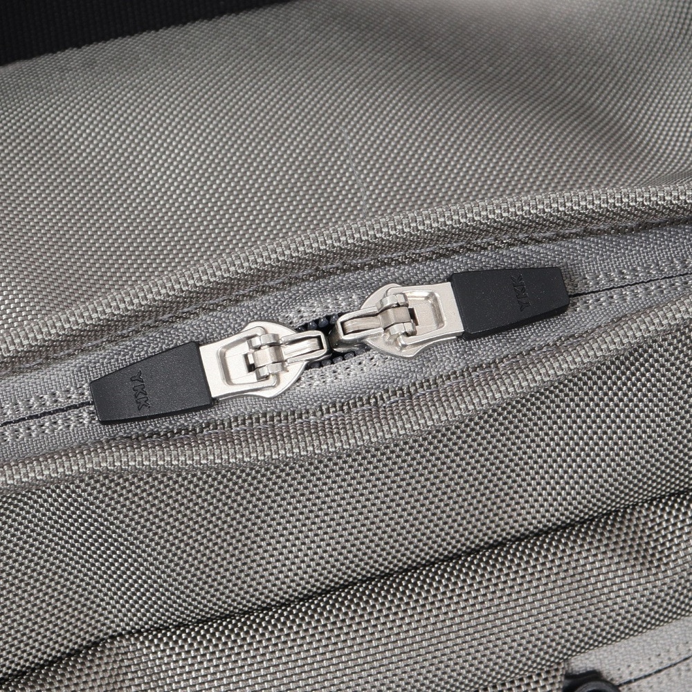 ザ・ノース・フェイス（THE NORTH FACE）（メンズ、レディース）シャトルトート ショルダーバッグ 20L グレー NM82453SP 2WAY グレー 大容量