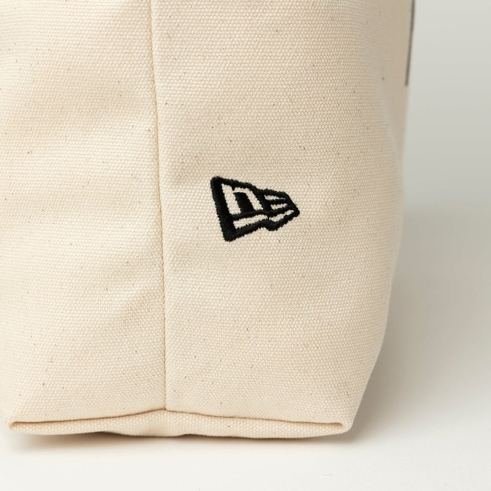 ニューエラ（NEW ERA）（メンズ、レディース）バック ライトトートバッグ 14L フラッグロゴ アイボリー 14521353 シンプルカジュアル