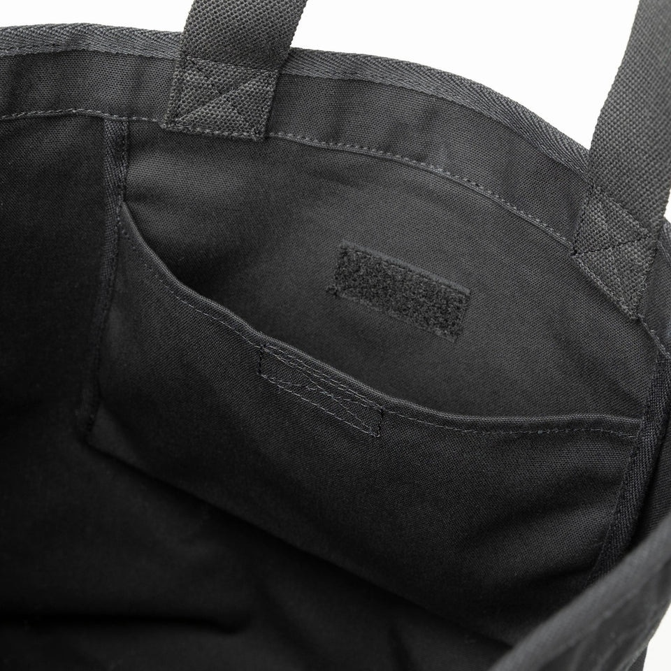 ニューエラ（NEW ERA）（メンズ、レディース）バック ライトトートバッグ 14L フラッグロゴ 黒 ブラック 14521354 シンプルカジュアル