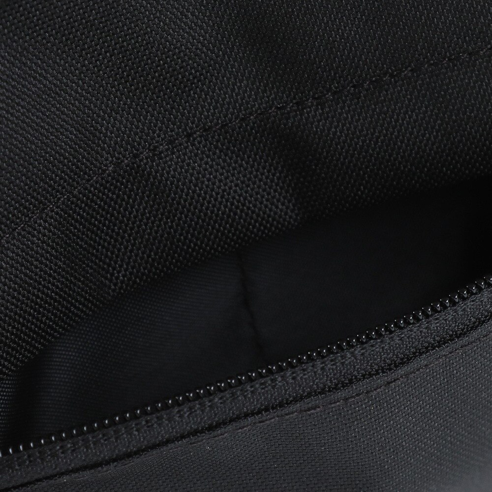 アンダーアーマー（UNDER ARMOUR）（メンズ、レディース）ルードン ウエストバッグ クロスボディ 1378418 001