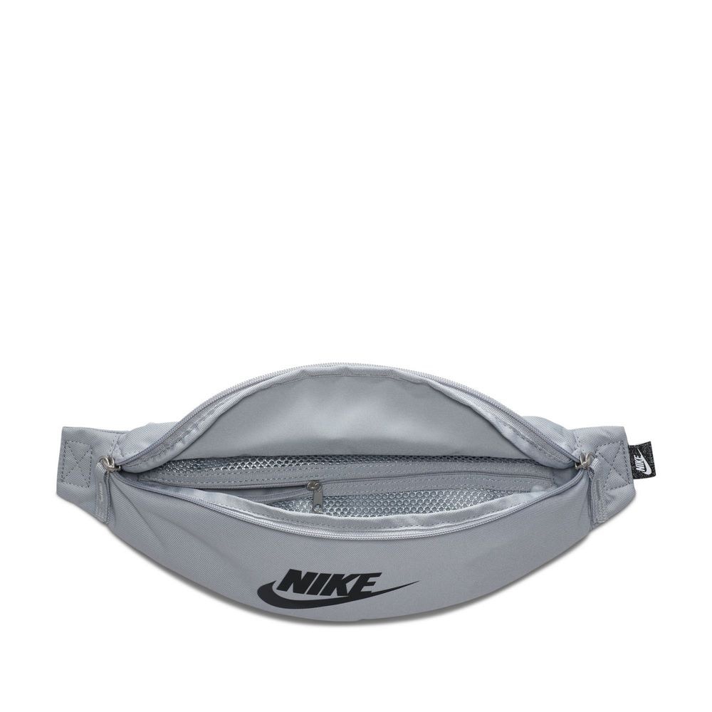 ナイキ（NIKE）（メンズ、レディース）ヘリテージ ウエスト パック DB0490-012