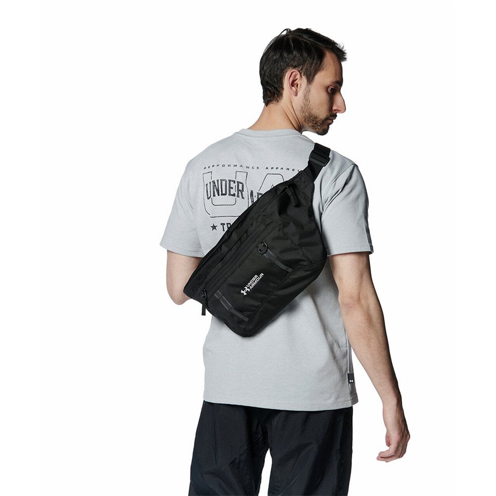 アンダーアーマー（UNDER ARMOUR）（メンズ、レディース）LARGE ボディバッグ 黒 1384757 001