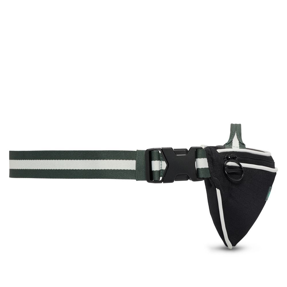 ナイキ（NIKE）（メンズ、レディース）ヘリテージ レトロ ファニー パック スモール 1L DR6266-013