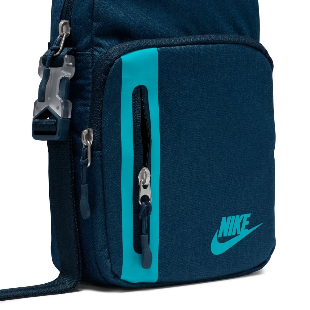 ナイキ（NIKE）（メンズ、レディース）エレメンタル プレミアム クロスボディバッグ 4L DN2557-478