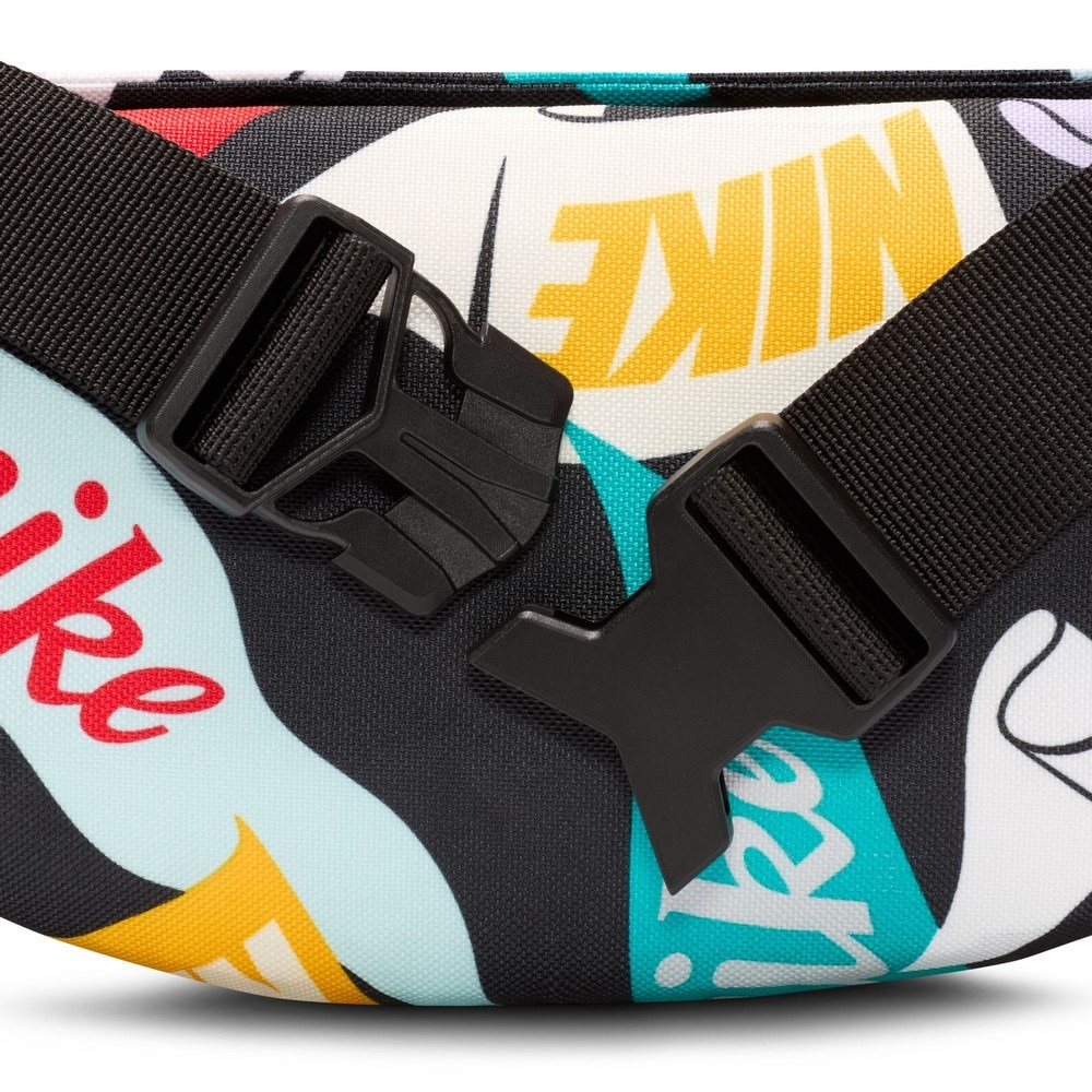 ナイキ（NIKE）（メンズ、レディース）ヘリテージ クロスボディバッグ 3L HJ8368-010
