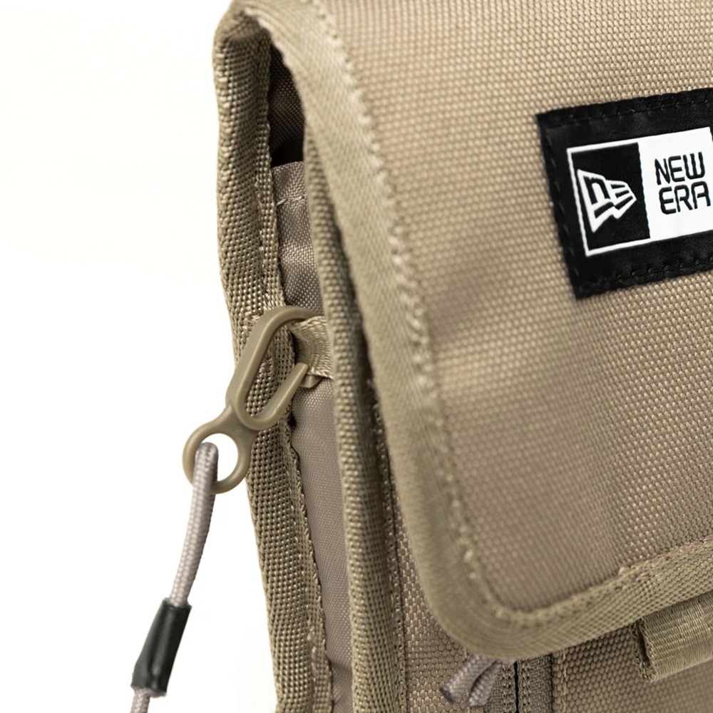 ニューエラ（NEW ERA）（メンズ、レディース）ネックポーチ 0.3L ボックスロゴ 13552470