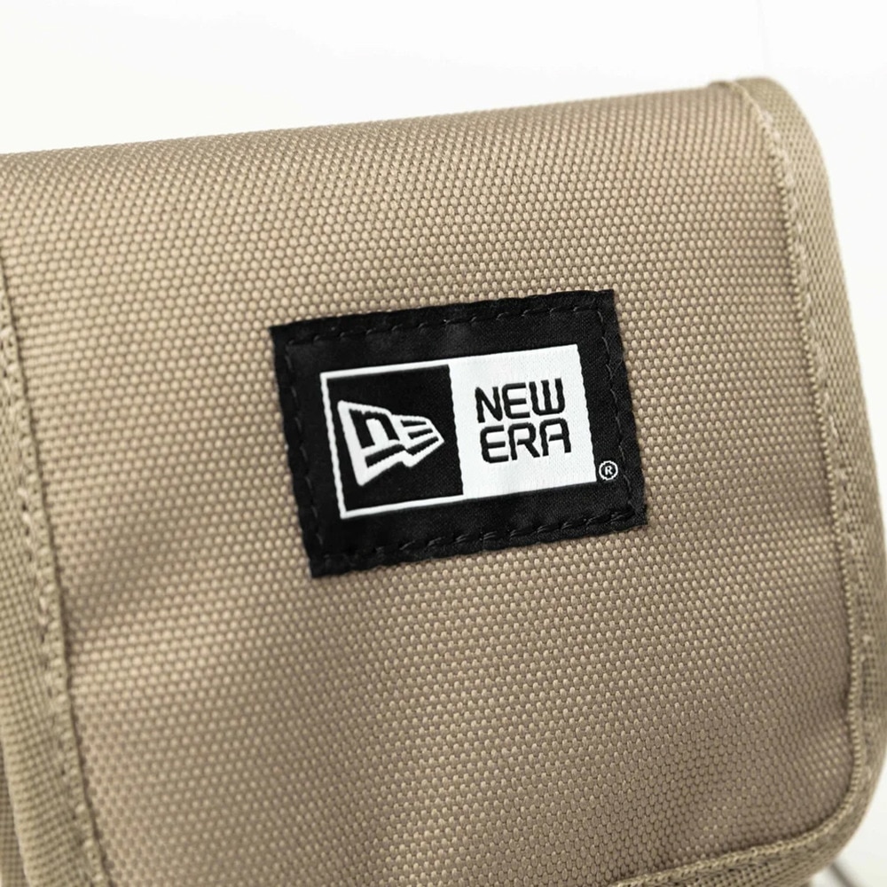 ニューエラ（NEW ERA）（メンズ、レディース）ネックポーチ 0.3L ボックスロゴ 13552470