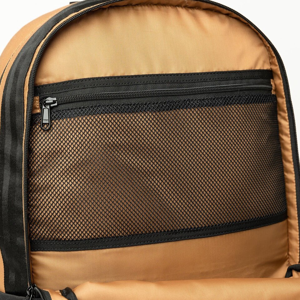 ニューエラ（NEW ERA）（メンズ、レディース）コードパック 28L ライトブロンズ 13772563