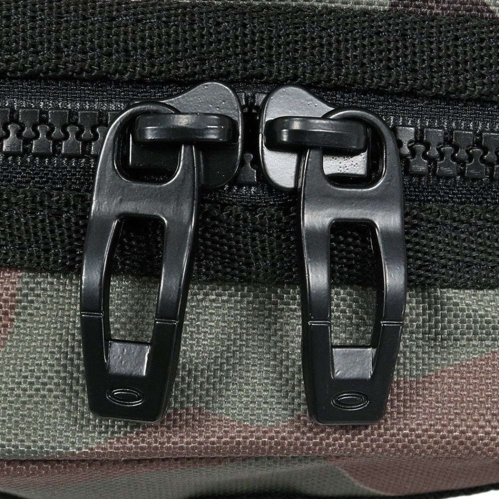 オークリー（OAKLEY）（メンズ、レディース）ショルダーバッグ Enhance LT ポーチ 9.0 カモカーキ FOS901998-982 撥水 斜め掛け ポシェット