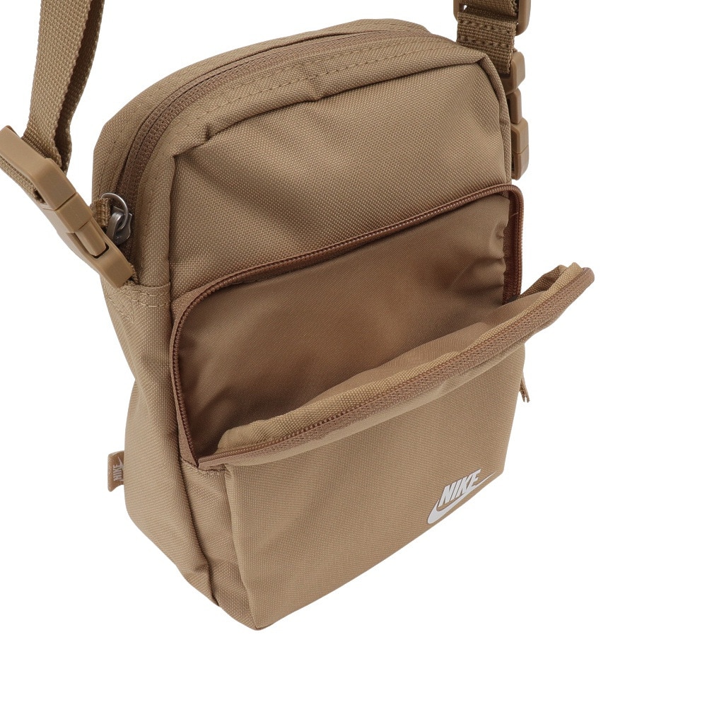 ナイキ（NIKE）（メンズ、レディース）ショルダーバッグ ヘリテージ クロスボディ 4L DB0456-297 お出かけ 外出 旅行 トラベル ロゴ おしゃれ シンプル
