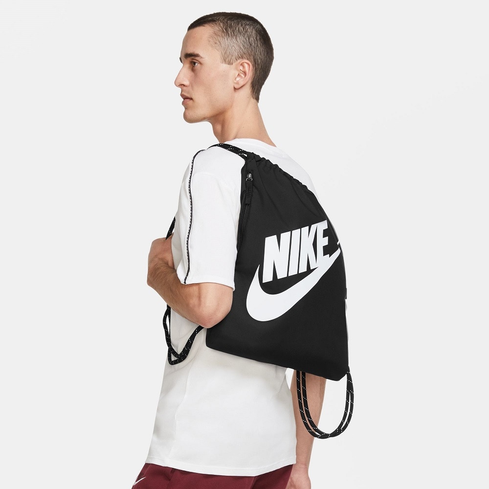 ナイキ（NIKE）（メンズ、レディース）ナップサック ヘリテージ ドローコードバッグ 黒 13L DC4245-010 リュック 体操服入れ サブバッグ ジムバッグ