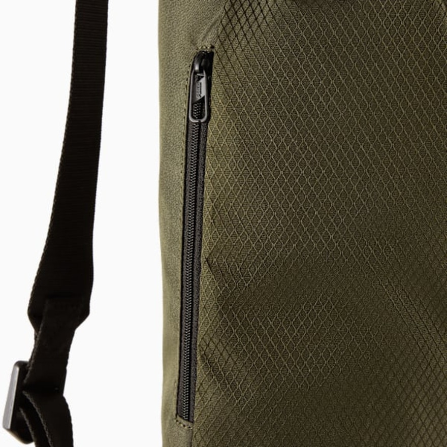 プーマ（PUMA）（メンズ、レディース）バック ユニセックス プーマ デック ジムサック オリーブ 14L 09131709 