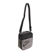 ナイキ（NIKE）（メンズ、レディース）AIR FUEL PACK スポーツバッグ 9A2816-010