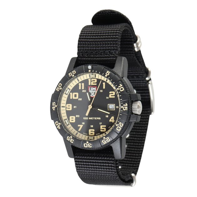 ルミノックス（LUMINOX）（メンズ、レディース）時計 LEATHERBACK SEA 